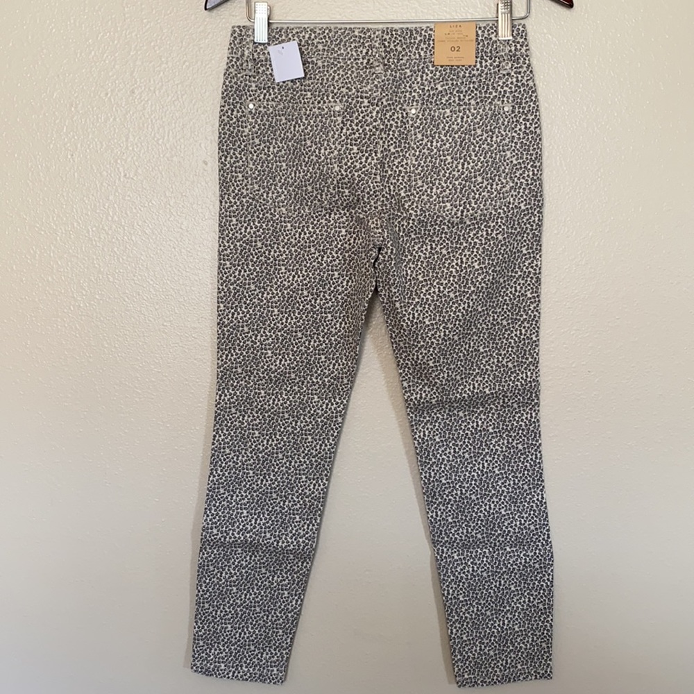 CLUB MONACO | Liza ankle jeans - Picture 7 of 8